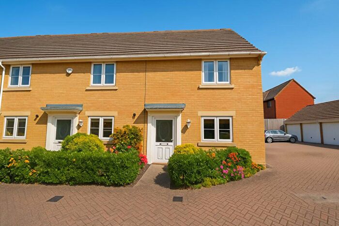 2 Bedroom End Of Terrace House To Rent In Maple Way, Dunmow, Essex, CM6