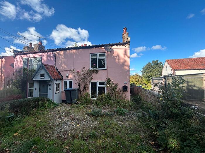 2 Bedroom Semi-Detached House For Sale In Stone Cottages, Mill Street, Middleton, Saxmundham, Suffolk, IP17