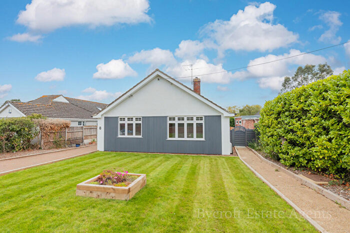 3 Bedroom Detached Bungalow For Sale In Borrow Road, Lowestoft, NR32