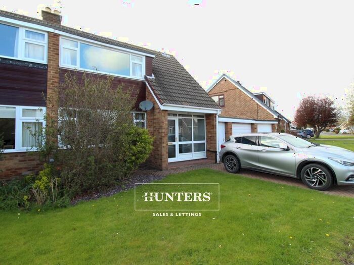 4 Bedroom Property To Rent In Fair View, Pontefract, WF8
