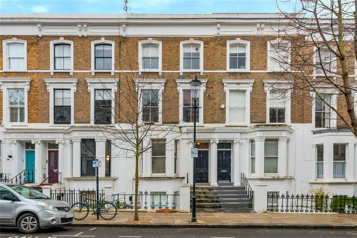 2 Bedroom Flat To Rent In Chesterton Road, London, W10