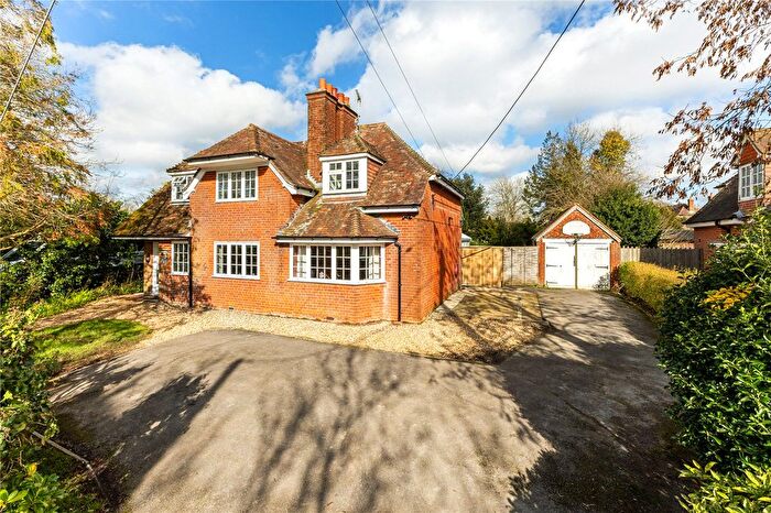 6 Bedroom Detached House For Sale In Church Road, Swanmore, Southampton, SO32