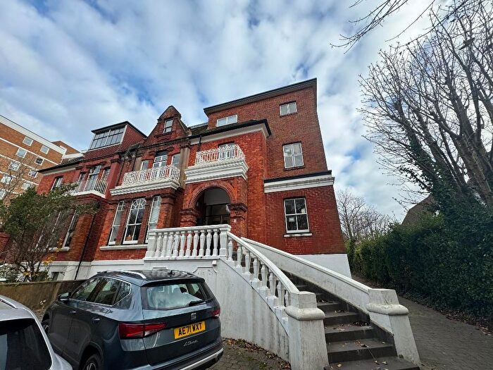 1 Bedroom Flat To Rent In Preston Park Avenue, Brighton, East Sussex, BN1