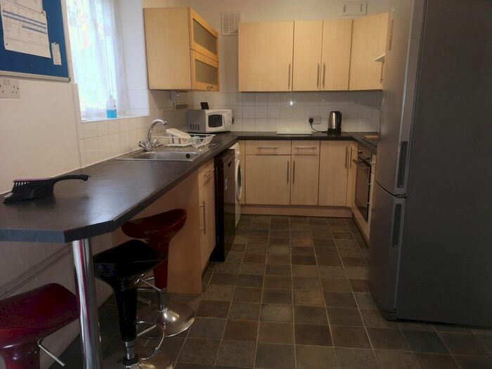 5 Bedroom End Of Terrace House To Rent In Medmerry Hill, Brighton, BN2