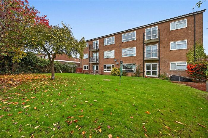 2 Bedroom Flat For Sale In Temple Fields, Hertford, Hertfordshire, SG14