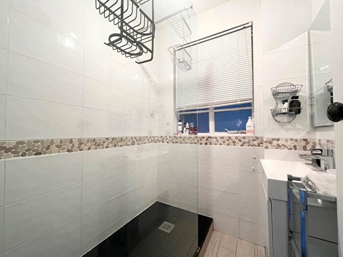 2 Bedroom Flat To Rent In Christchurch Road, Bournemouth, BH1