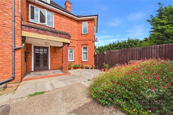 1 Bedroom Maisonette For Sale In The Drive, Abington, Northamptonshire, NN1