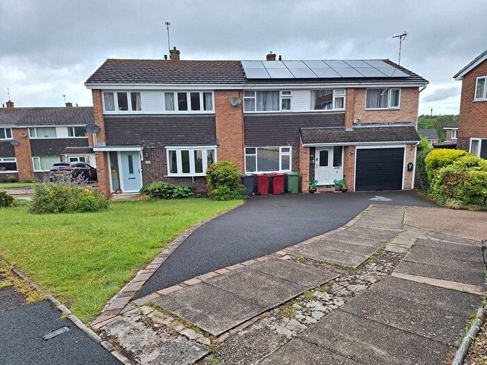 6 Bedroom Semi-Detached House For Sale In Romney Drive, Dronfield, S18