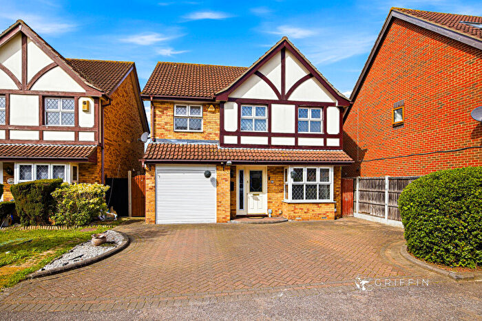 5 Bedroom Detached House For Sale In Felipe Road, Chafford Hundred, Grays, RM16