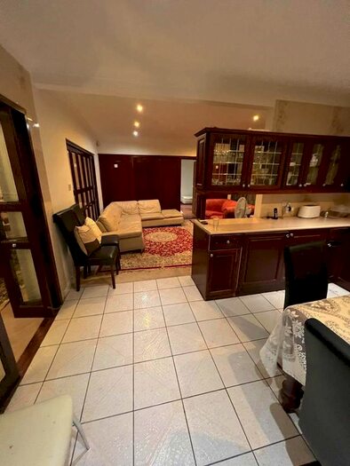 5 Bedroom Terraced House To Rent In Arden Mhor, Pinner, HA5