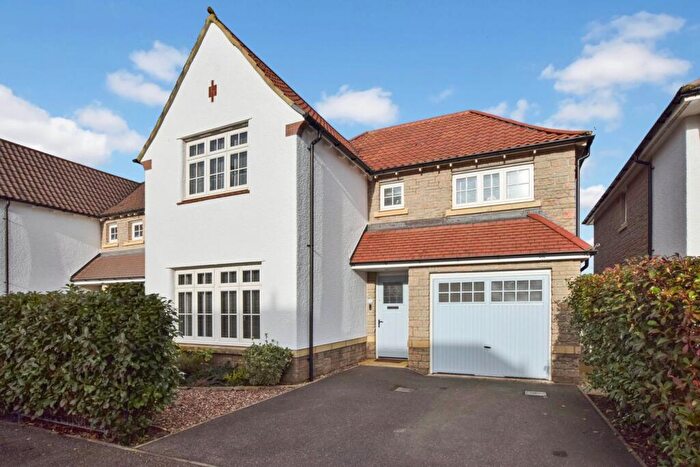 4 Bedroom Detached House For Sale In Rookabear Avenue, Roundswell, Barnstaple, EX31