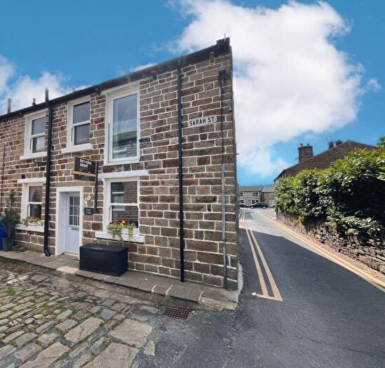 2 Bedroom Cottage To Rent In Winter Cottage, Sarah Street, Edenfield, Bury, BL0