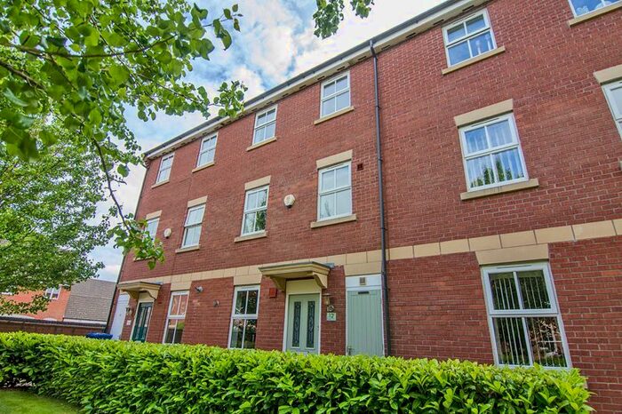 5 Bedroom Terraced House For Sale In Kingfisher Court, Burntwood, WS7