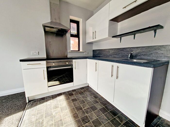 1 Bedroom Flat To Rent In Sumner House, Blackburn, BB2