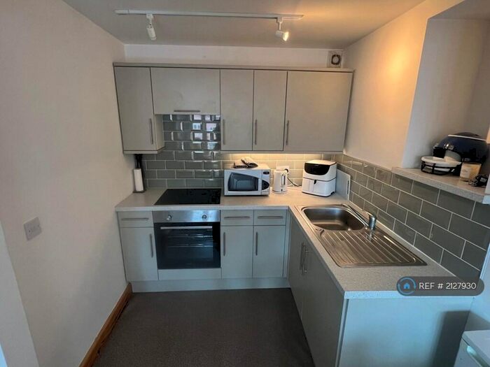 1 Bedroom Flat To Rent In Argyle Road, St. Pauls, Bristol, BS2