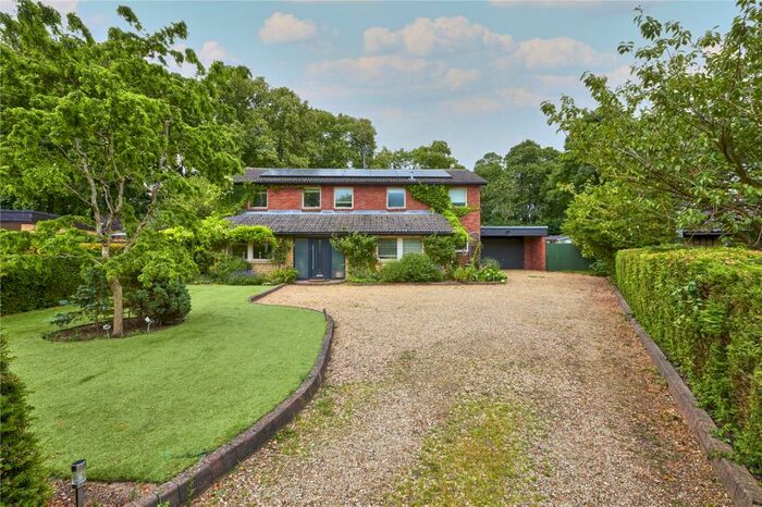 4 Bedroom Detached House For Sale In Robinswood, Wansford, Cambridgeshire, PE8