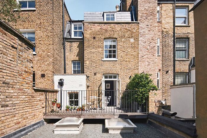 2 Bedroom Maisonette For Sale In Holland Street, London, W8