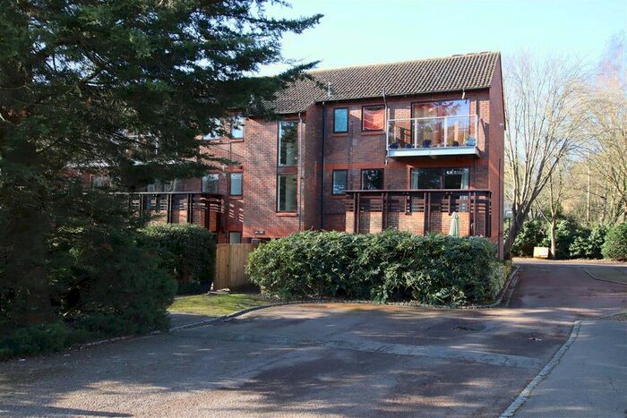 2 Bedroom Flat To Rent In Cockcroft Place, Cambridge, CB3