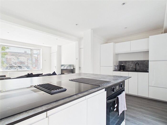 3 Bedroom Terraced House For Sale In Headley Walk, Bristol, BS13