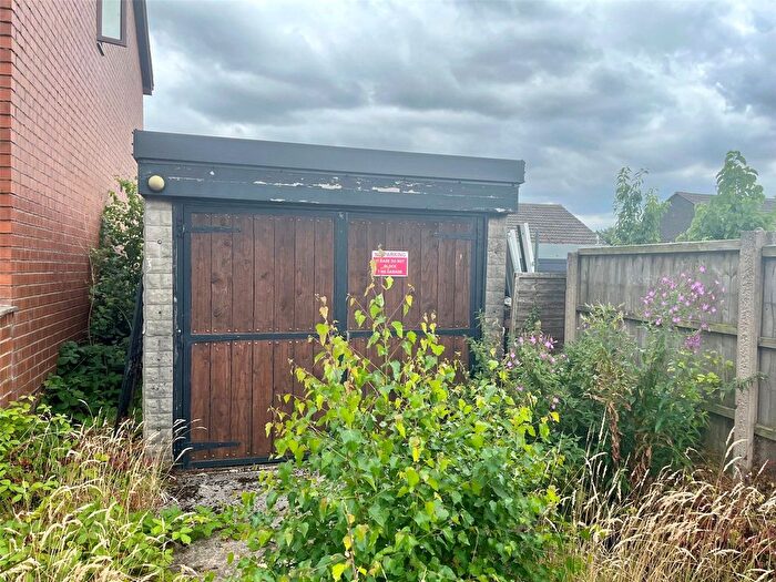 Garage / Parking For Sale In Norfolk Avenue, Heywood, Greater Manchester, OL10