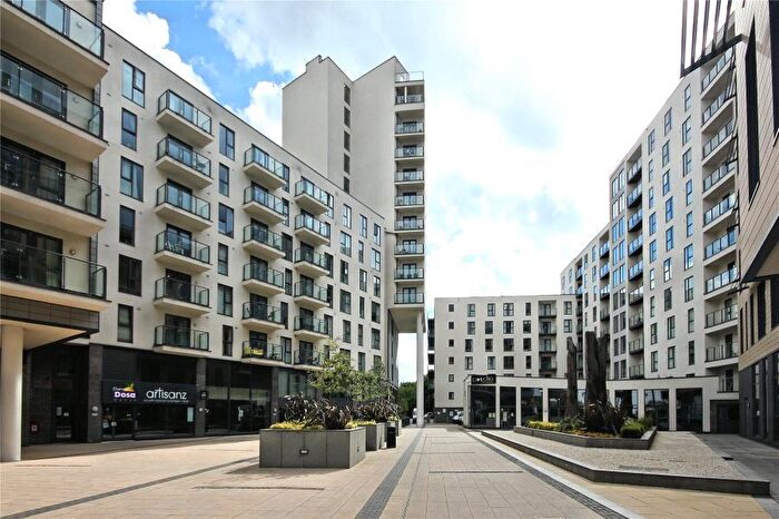 2 Bedroom Apartment To Rent In Woking, Surrey, GU22