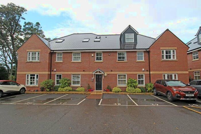 2 Bedroom Apartment To Rent In Grove Court, Worksop, S80