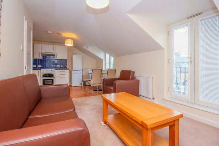 2 Bedroom Apartment To Rent In Brook Street, Oxford, OX1