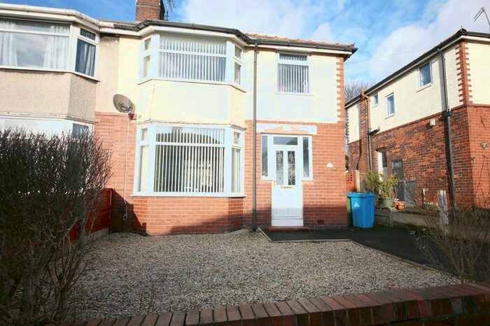 3 Bedroom Semi-Detached House To Rent In Alexandra Grove, Runcorn WA7