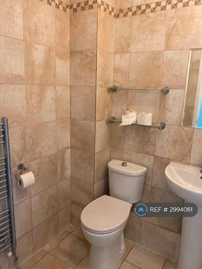 2 Bedroom Flat To Rent In Eversholt Court, South Croydon, CR2