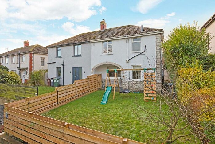 3 Bedroom Semi-Detached House For Sale In Collyer View, Ilkley, LS29