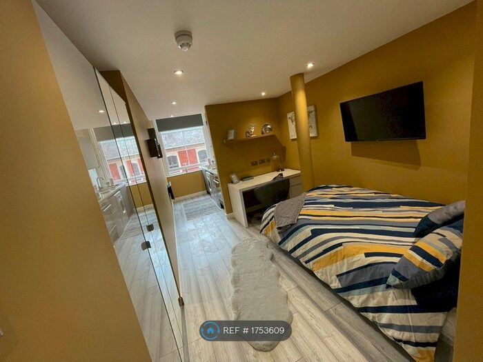 Studio To Rent In Broad Street, Nottingham, NG1