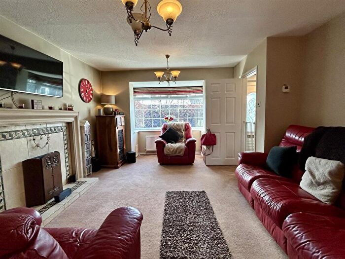 4 Bedroom Detached House For Sale In Piercefield Avenue, Chepstow, NP16