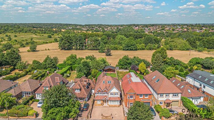 5 Bedroom Detached House For Sale In Ragged Hall Lane, St. Albans, AL2