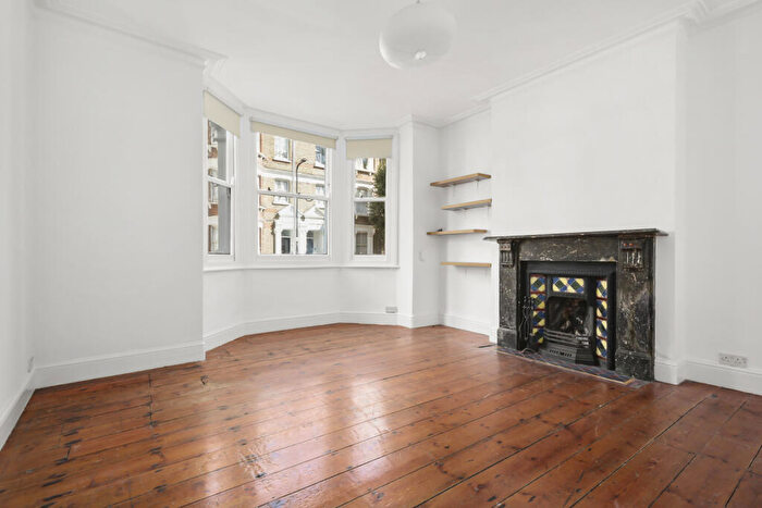 2 Bedroom Apartment To Rent In College Place, Camden, London, NW1