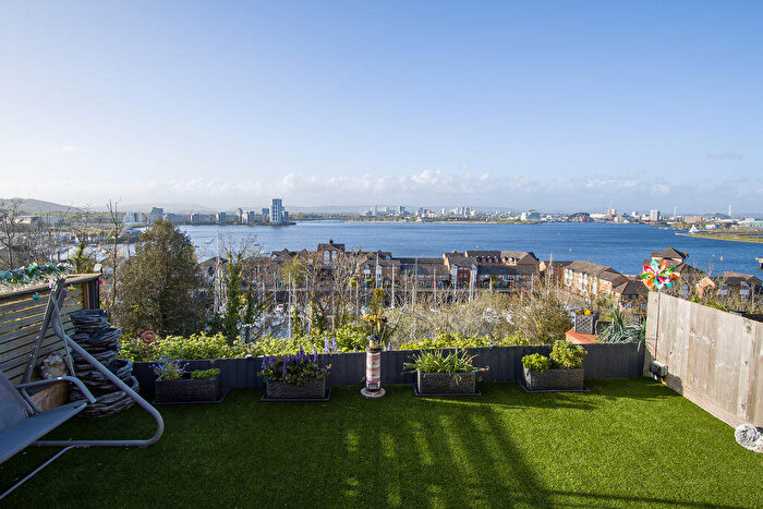 2 Bedroom Flat For Sale In Vista Court, Northcliffe Drive, Penarth, CF64