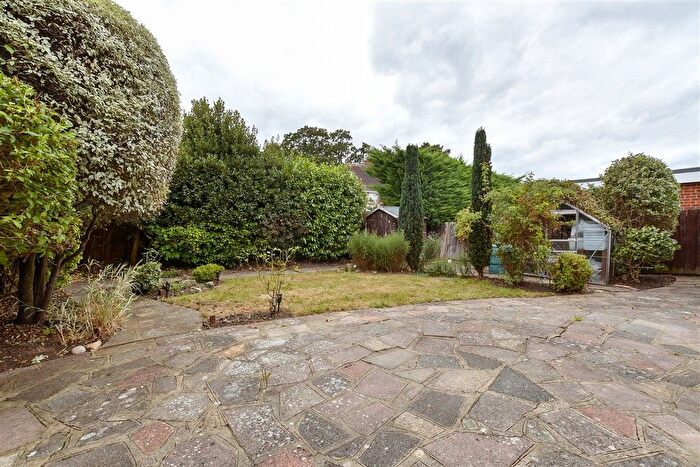 3 Bedroom Detached Bungalow For Sale In Camrose Close, Shirley, Croydon, Surrey, CR0