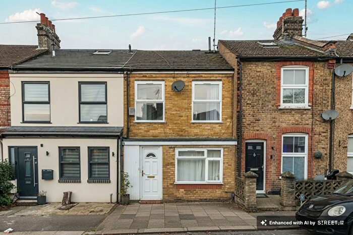 2 Bedroom Terraced House For Sale In Neal Street, Watford, WD18