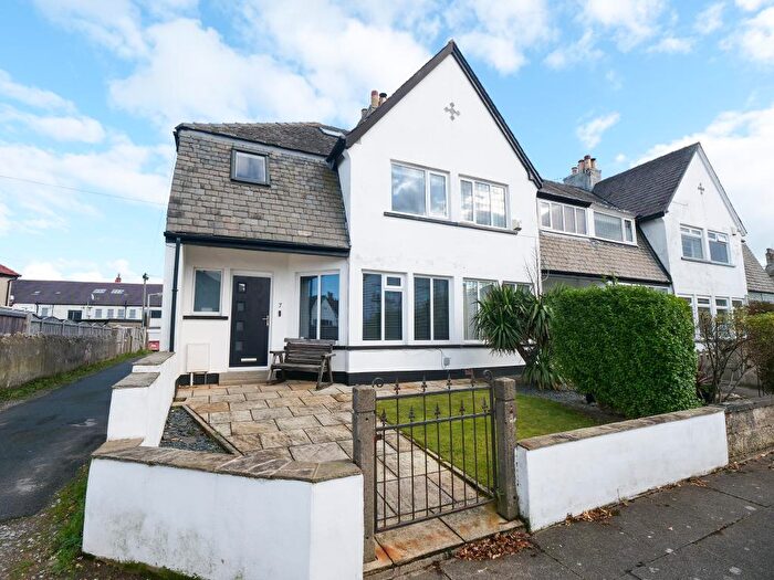 3 Bedroom End Of Terrace House For Sale In Knowlys Avenue, Heysham, LA3