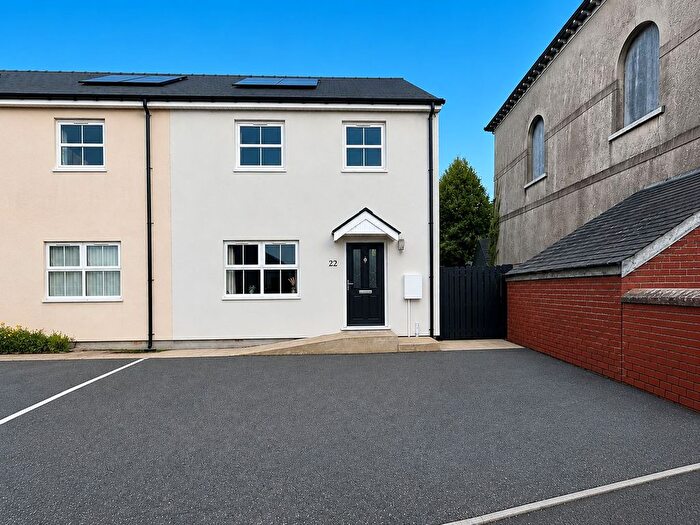 3 Bedroom Semi-Detached House For Sale In Heol Dewi, Newcastle Emlyn, SA38