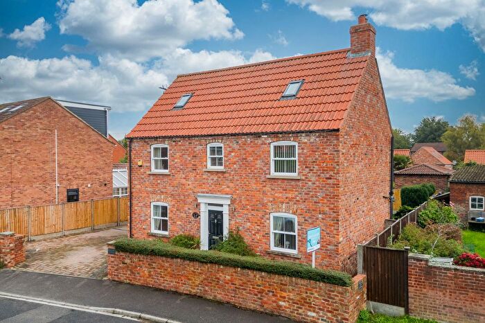 6 Bedroom Detached House For Sale In Manor Close, Hemingbrough, Selby, YO8