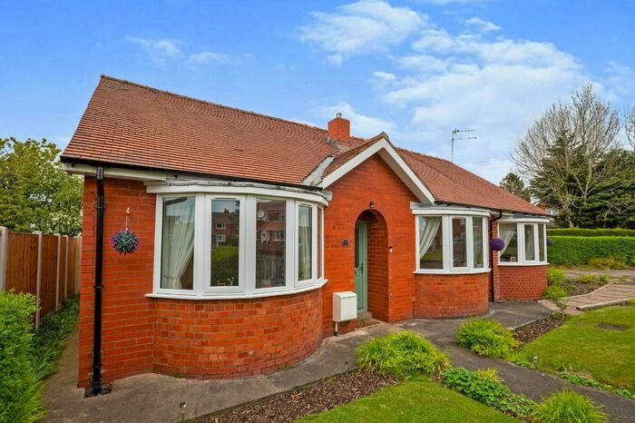 3 Bedroom Bungalow To Rent In Cinnamon Hill Drive North, Walton-Le-Dale, Preston, PR5