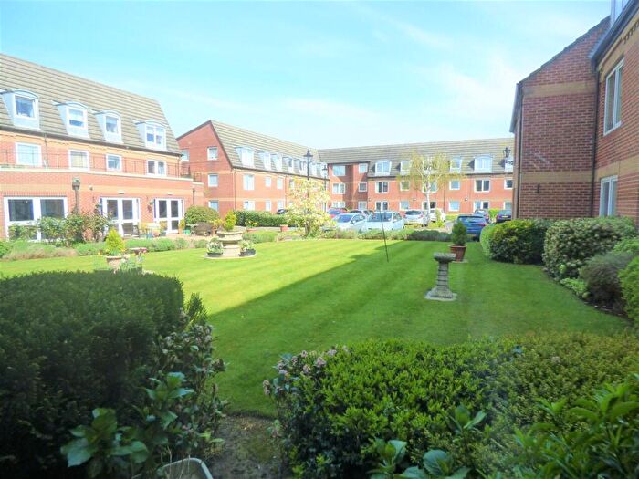 1 Bedroom Flat For Sale In Kirk House, Pryme Street, Anlaby, Hull, HU10