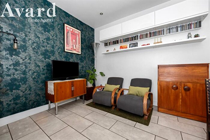 3 Bedroom Terraced House For Sale In Princes Road, Brighton, BN2