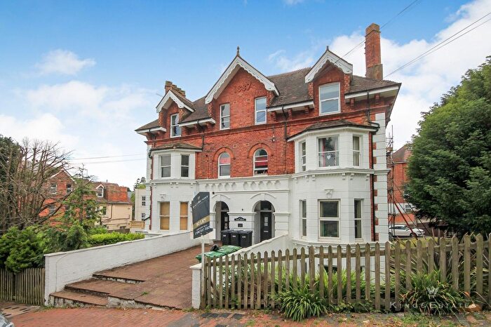 1 Bedroom Flat To Rent In Park Road, Park House Park Road, TN4