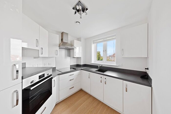 2 Bedroom Flat To Rent In Shortwood Copse Lane, Basingstoke, RG23