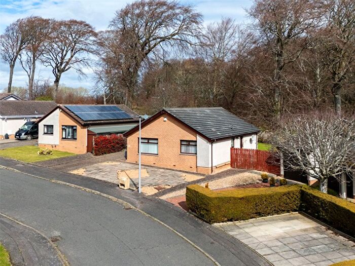 3 Bedroom Bungalow For Sale In Candlemaker's Park, Edinburgh, Midlothian, EH17