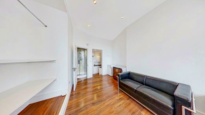 Studio To Rent In Victoria Chambers, St. Peters Churchyard, Derby, Derbyshire, DE1