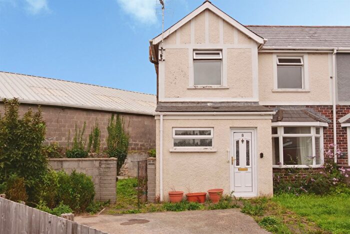 3 Bedroom Semi-detached House For Sale In Coychurch Road Gardens, Bridgend, CF31