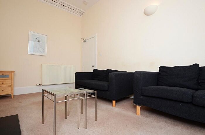 4 Bedroom Flat To Rent In Portland Street, Leith, Edinburgh, EH6