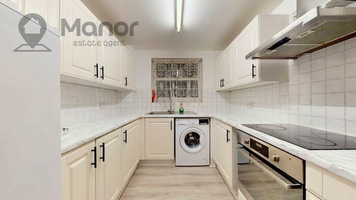 2 Bedroom Flat To Rent In Queensberry Place, Manor Park, E12